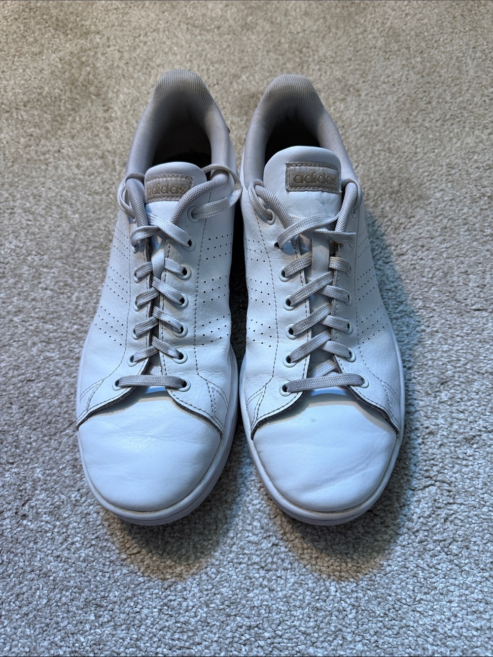 Adidas Advantage Sneakers